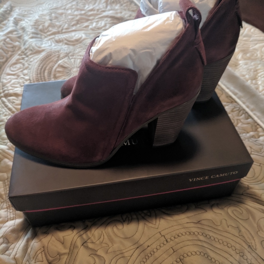 Vince Camuto Francis bootie - NIB!